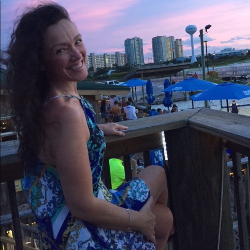 Meet your Posher, Gloria